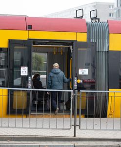 Poczuła się urażona. Pasażerka tramwaju skarży się na rozbawione dzieci