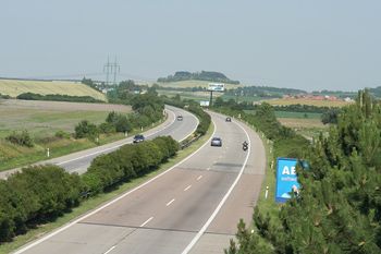 Czesi otworzą autostradę od polskiej granicy. Skorzysta niewielu