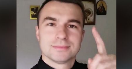 Założenie ich na mszę jest grzechem? Ksiądz odpowiedział