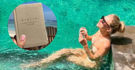 Żona Rafała Mroczka w bikini i z Biblią na kolanach. Wymodliła sobie aktora?
