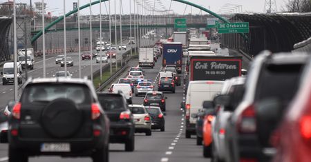 Warszawa. Zderzenie na S8. Ogromne utrudnienia
