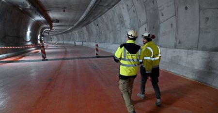 Tunel w Świnoujściu gotowy w ponad 90 procentach. Kierowcy pojadą nim już w maju