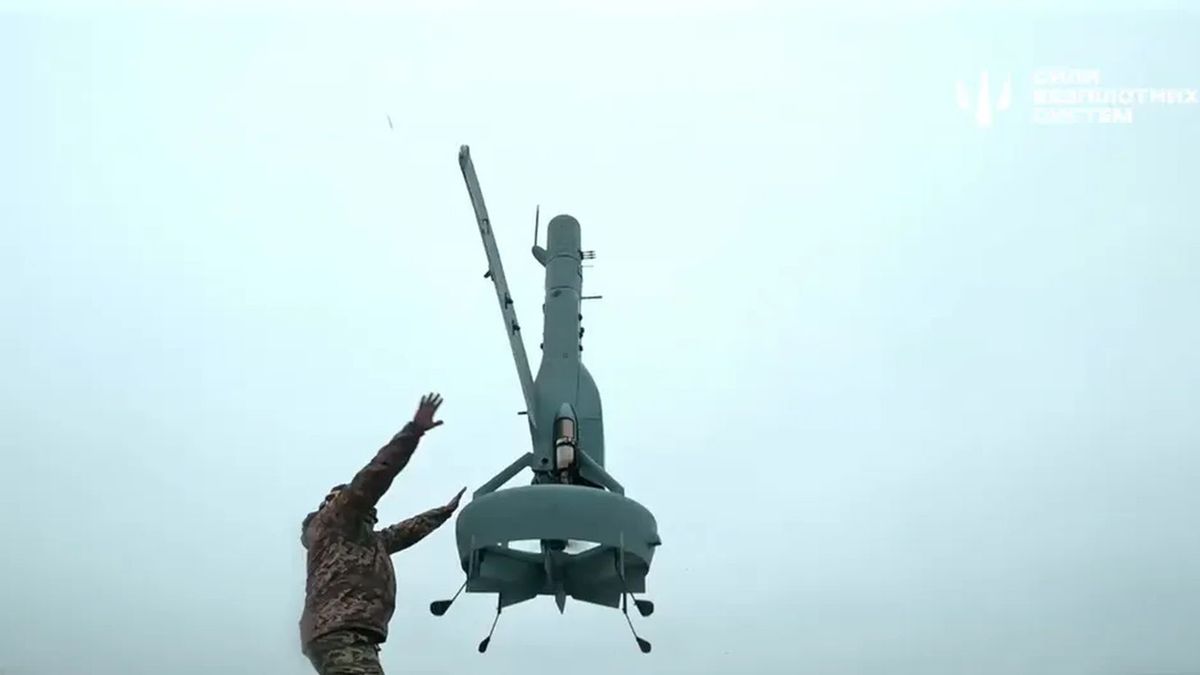 Shield AI MQ-35A V-BAT podczas startu