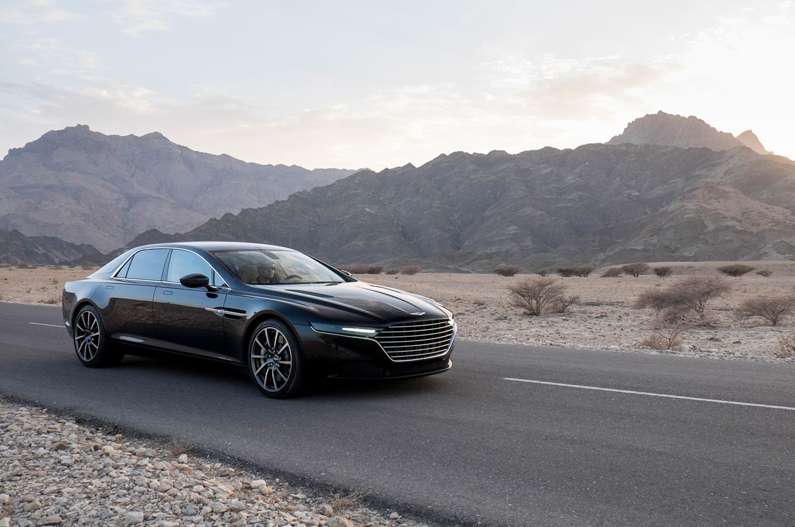 Aston Martin Lagonda: zobacz go na nowych zdjęciach! 30