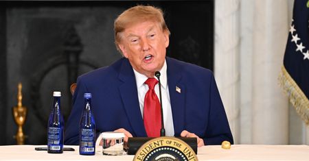 Trump o strategii wobec Iranu. "To jak gra w szachy"
