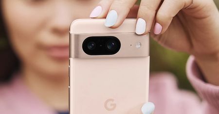 Google Pixel 8A w całej okazałości. Kluczowe funkcje wyciekły przed polską premierą