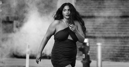 Modelka plus size twarzą hiszpańskiej sieciówki. Jej zdjęcia zachwycają