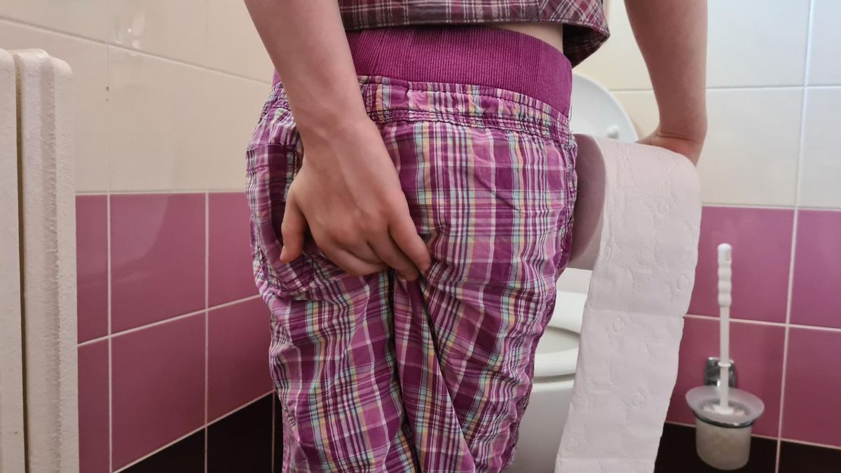 Objawy raka jelit mogą być nietypowe. Niektóre zauważysz w toalecie