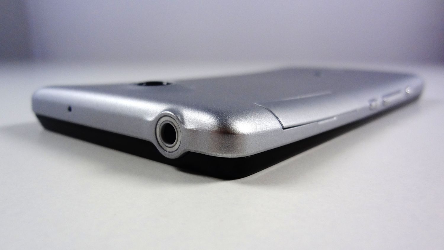 Sony Xperia T - jaki jest telefon Bonda? [test] 7