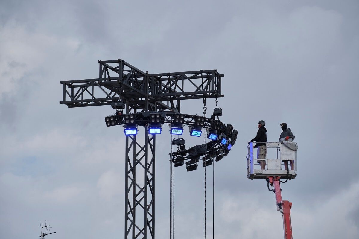Ogromna scena stanęła na Placu Zamkowym - Koncert Wolności i Nadziei by Radio Nowy Świat