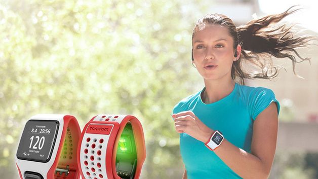 GPS i pulsometr na nadgarstku oraz bardzo wysoka cena, czyli inteligentny zegarek według TomToma 1