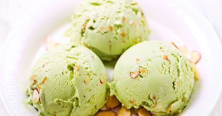 Domowe lody pistacjowe – szybkie i pyszne