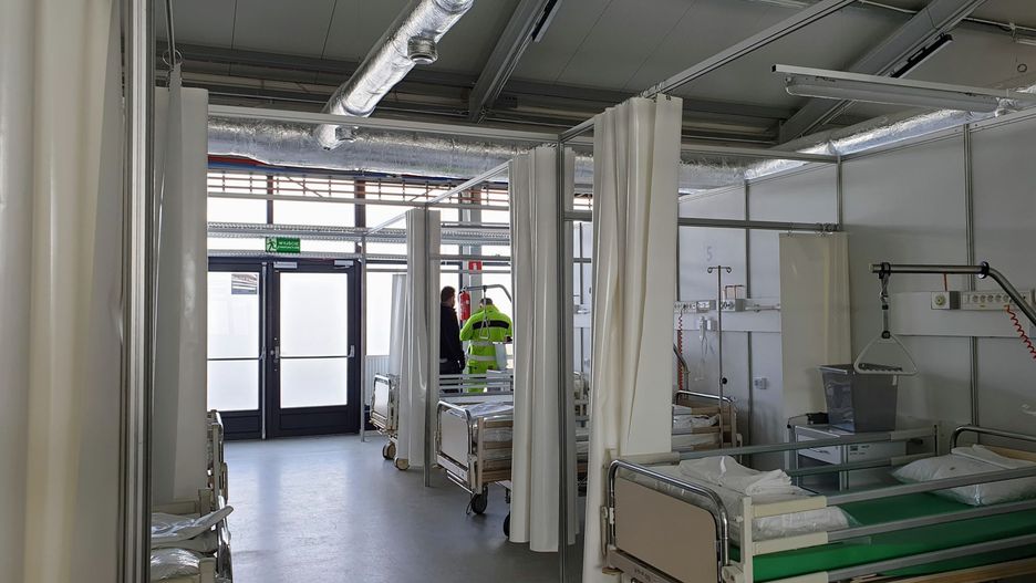 koronawirus szpital łóżko