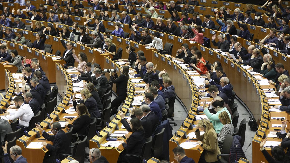 Parlament Europejski przegłosował zmiany dotyczące jawności wynagrodzeń