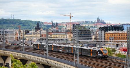 Czesi na polskich torach. Oto co RegioJet i Leo Express oferują od 1 marca