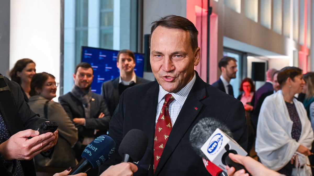 Rados�aw Sikorski
Marcin Bielecki
ambasada, dyplomacja, MSZ, polityk, polityka, wizyta, zagraniczna, plac�wka dyplomatyczna, plac�wki dyplomatycznej