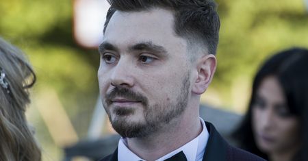 Jeden błąd dzieli go od więzienia. Własny ojciec już w niego nie wierzy
