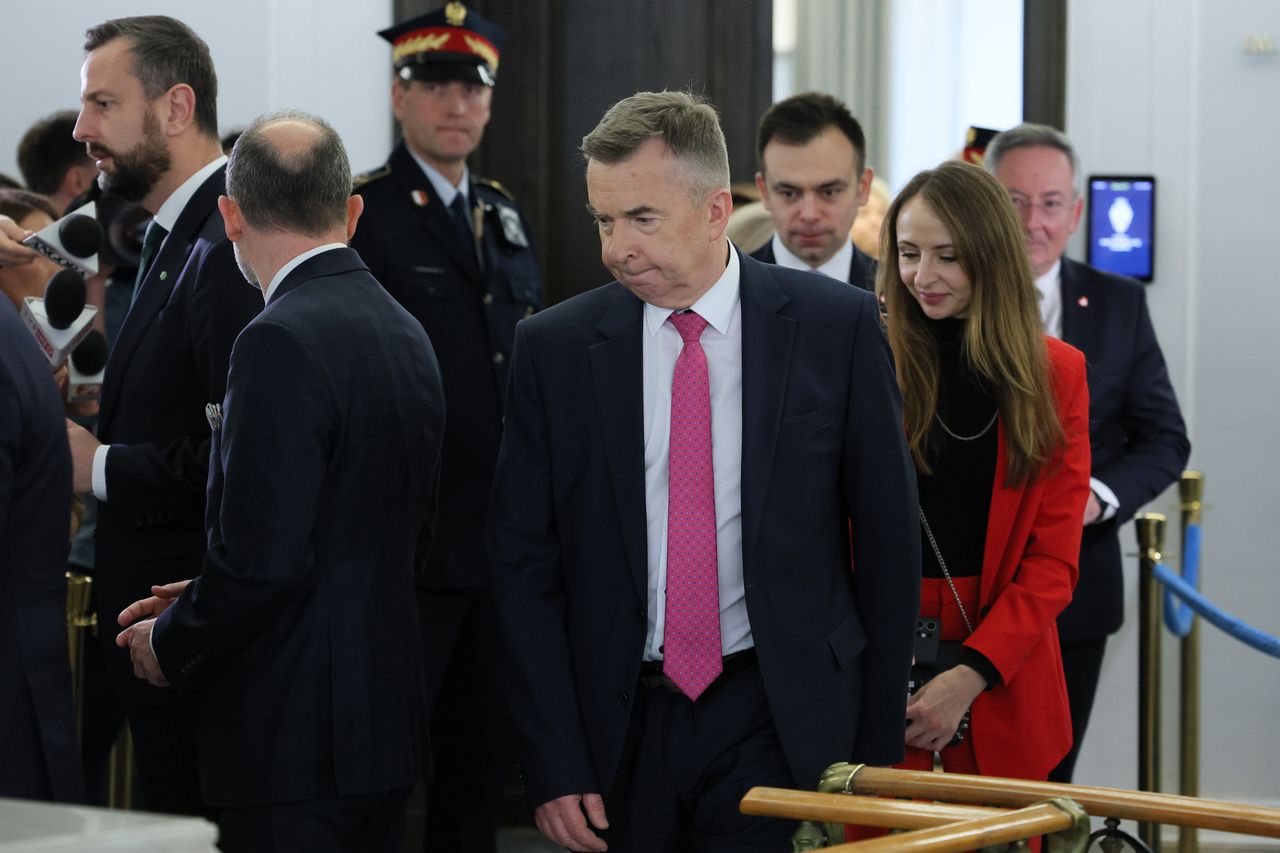 Skandal w ministerstwie. "Analizujemy, czy nie doszło do uchybień"