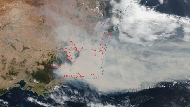 Zdjęcia satelitarne pokazują skalę pożarów w Australii. Są naprawdę ogromne 26