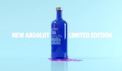 Absolut wymalował napisy na nowej butelce tuszem odzyskanym z nienawistnych haseł