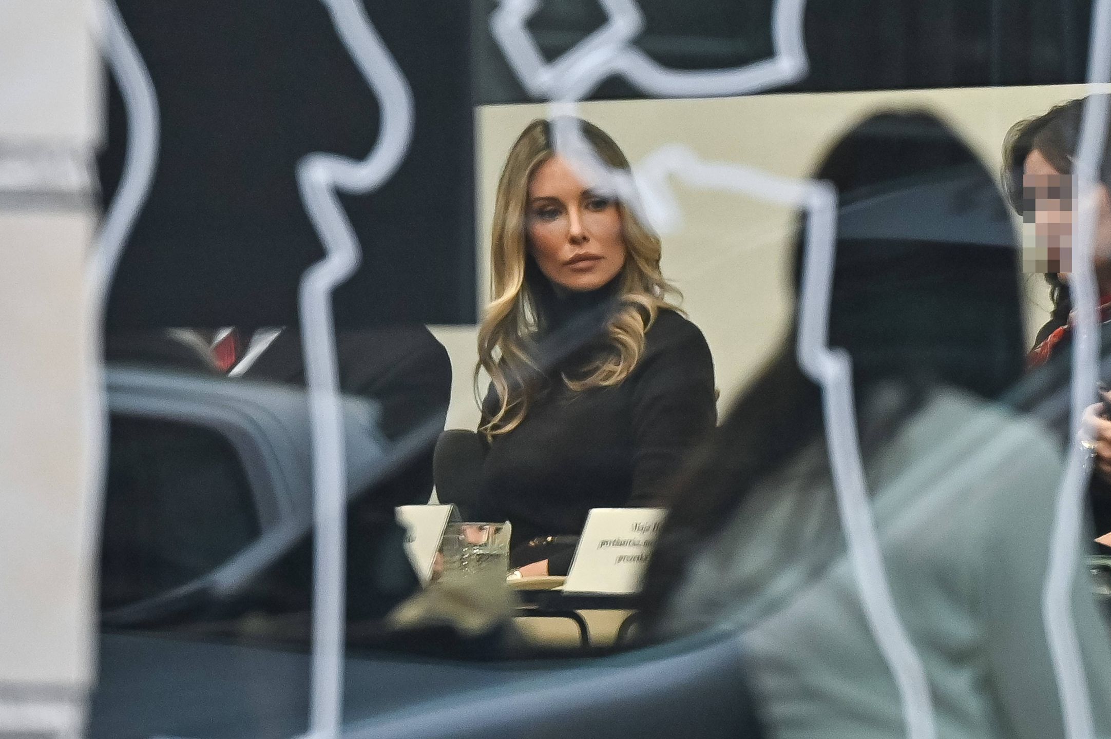 Małgorzata Rozenek szpanuje drogimi dodatkami na mieście