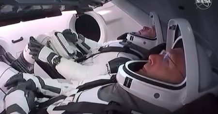 Astronauci wracają na Ziemię. Kiedy wodowanie kapsuły Dragon?