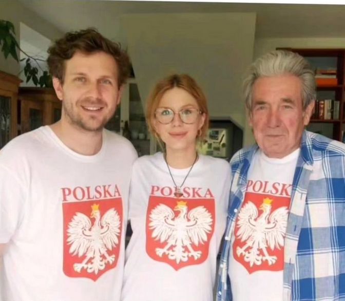 Izabela Banaś, Antek Królikowski i pan Jan