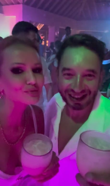 Angelina i Adam Konkolowie na Malediwach