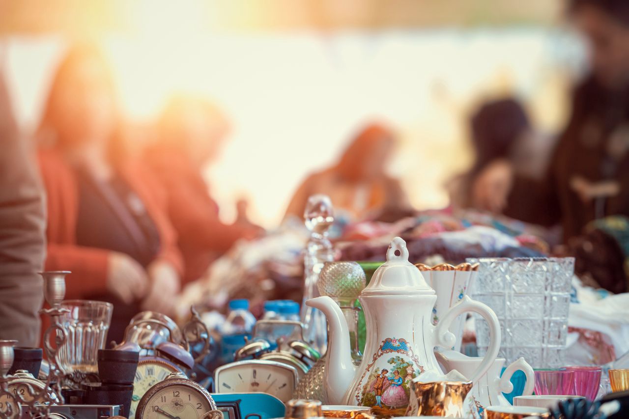 Tarnów: Jesienny Bazar na Starówce. Stoły na Burku uginają się od wyjątkowych przedmiotów