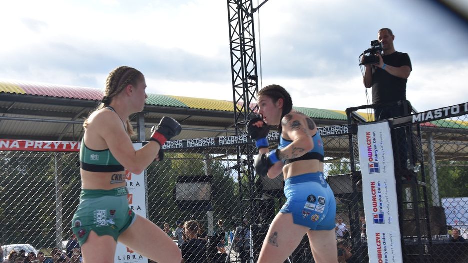 Wielkie emocje podczas walk na gali MMA, ThunderStriuke Fight League 34 w Przytyku