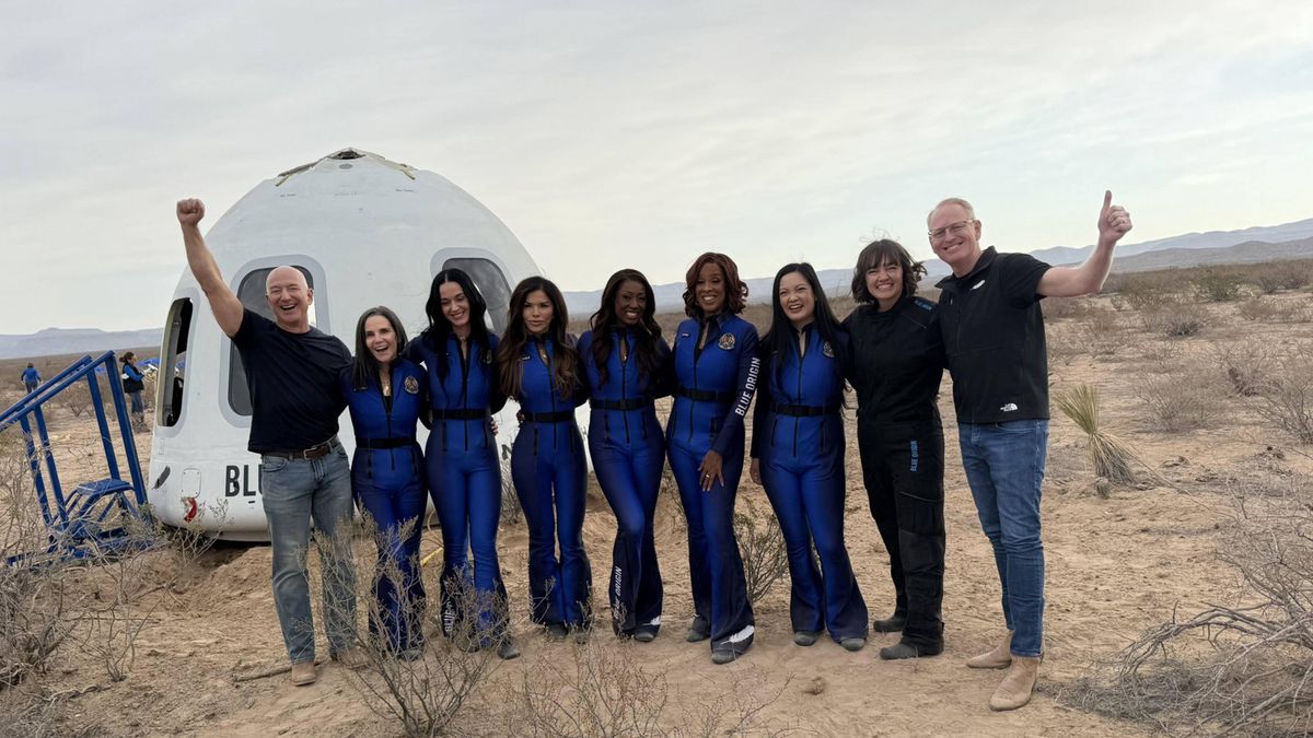 Katy Perry i pięć innych kobiet bezpiecznie wróciły na Ziemię