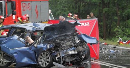 Rodzice zginęli i osierocili troje dzieci. Kierowca nie czuje się winny