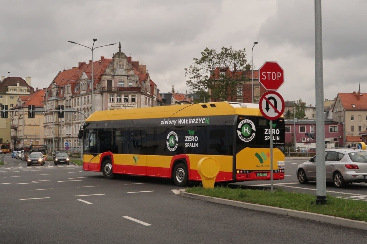 W Wałbrzychu wprowadzono wakacyjne zmiany w kursowaniu autobusow komunikacji miejskiej