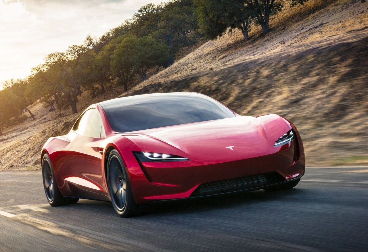 Tesla Roadster później niż planowano. Musk chce się skupić na Cybertrucku