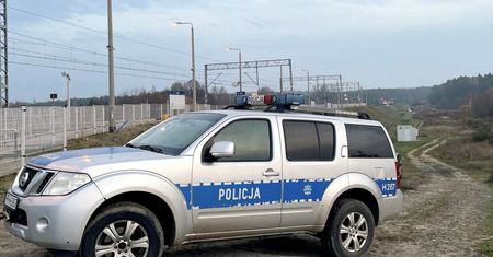 Dwa samochody przy torach. Uruchomiono procedury ws. aktów dywersji