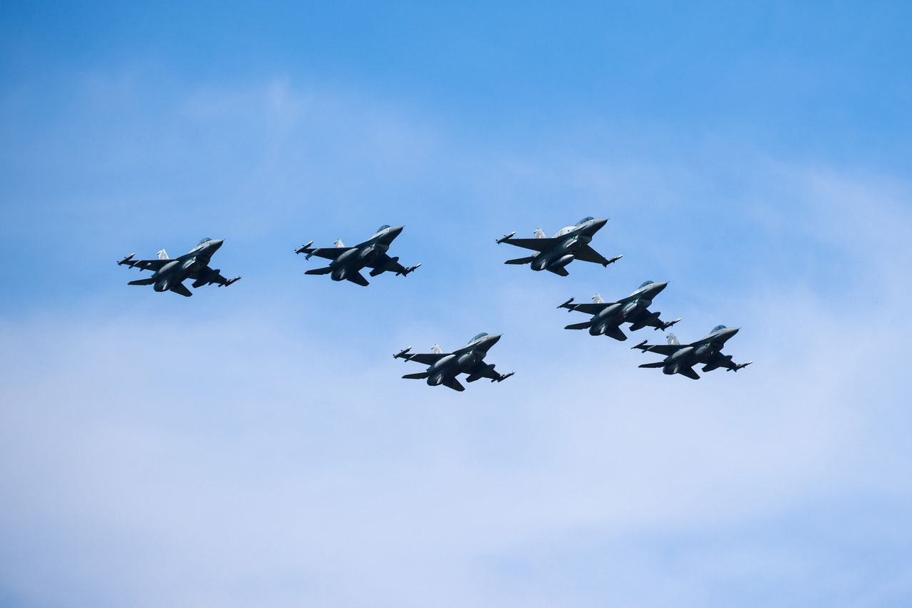 Głośne huki w powiecie konińskim. Policja ujawnia przyczynę