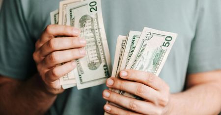 Finanse w pigułce. Zmierz się z krzyżówką o pieniądzach