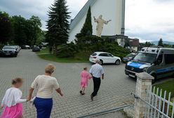 Pogrzeb w Starej Wsi. Rodzina prosi o "uszanowanie żałoby"