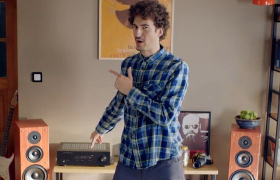 Mistrzowie zakupów elektroniki w reklamach OLX.pl (wideo)