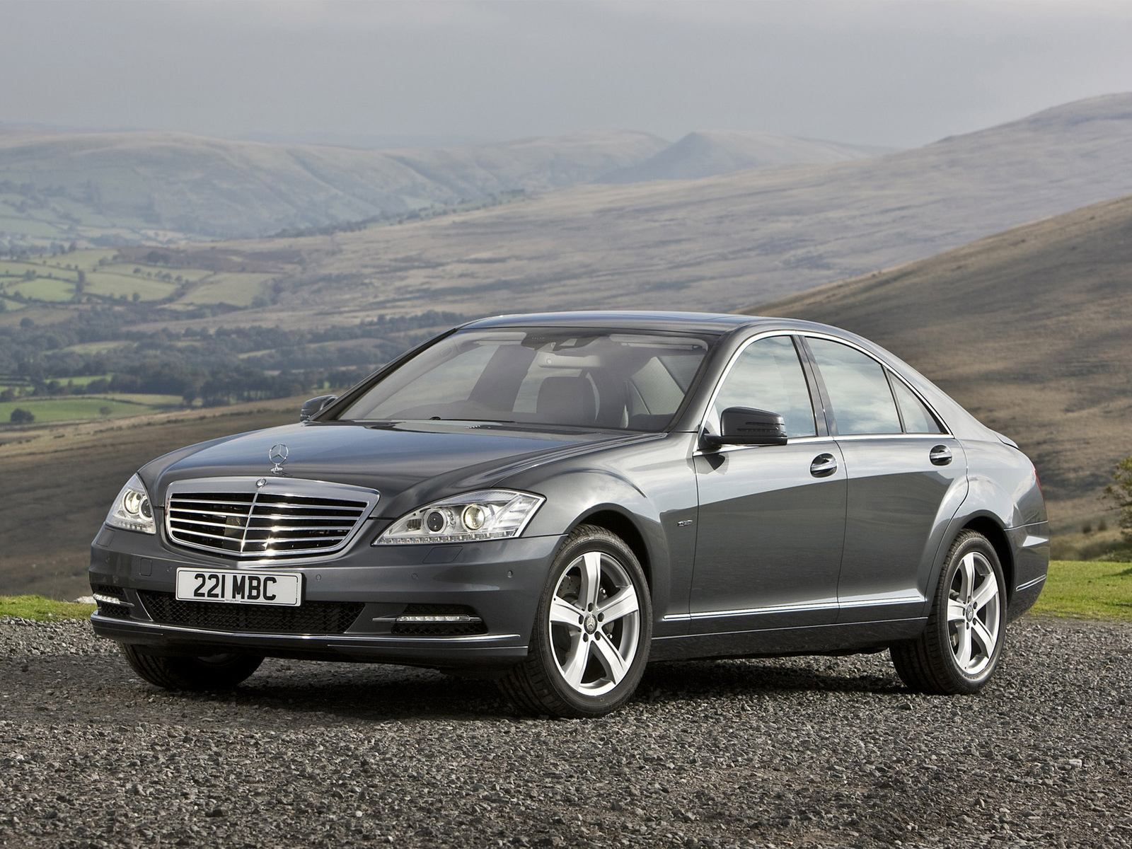 Mercedes-Benz Klasy S W221