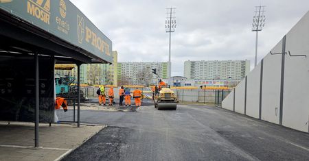 Nowy park maszyn na stadionie w Pile nabiera kształtów