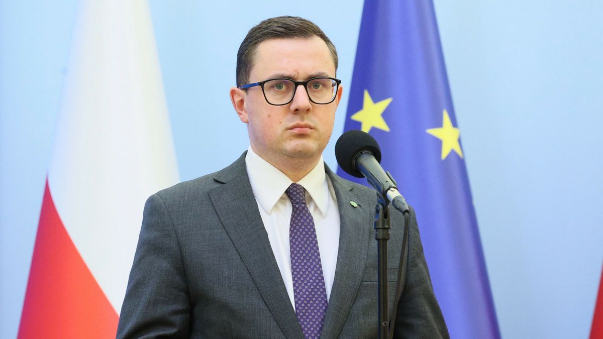 Minister energii Milosz Motyka