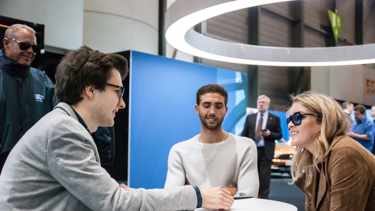 Nad rozmową czuwał Chad McQueen, ojciec Madison i Chase'a, syn Steve'a.