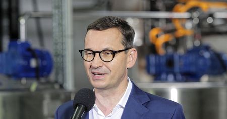 Mateusz Morawiecki odcina się od słów Rzecznika Praw Dziecka na temat szczepień
