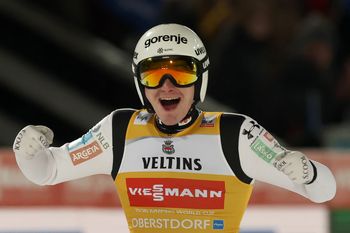 Domen Prevc z nagrodą Skok Roku 2025