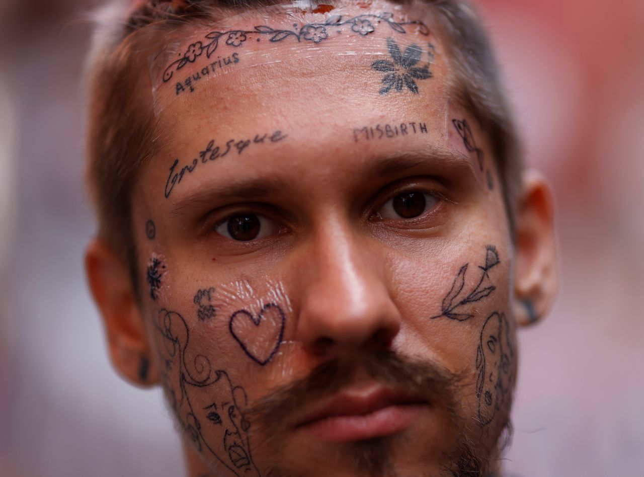 Oleksandr Kryshtof zrobił cztery tatuaże podczas maratonu
