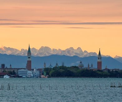 Dolomity i Wenecja na jednym zdjęciu. To nie Photoshop, tylko "stravedamento"