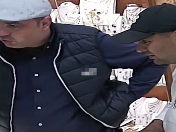 Próbowali okraść jubilera. Policjanci opublikowali zdjęcia sprawców i proszą o pomoc