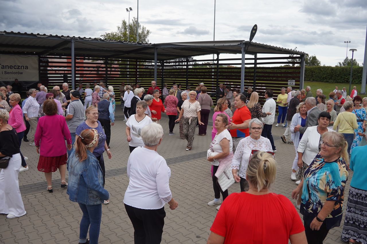 Ostatnia w tym roku "Taneczna środa" na stadionie w Pile.