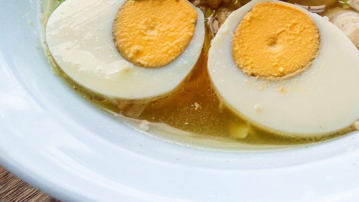 Co oznacza sina obwódka wokół jajka?